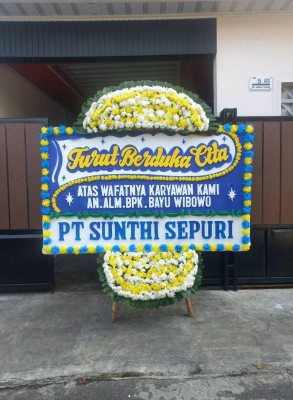 Papan Bunga Duka di Parung Jaya