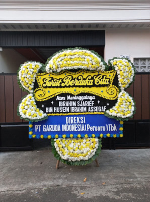 Papan Bunga Duka di Parung Jaya