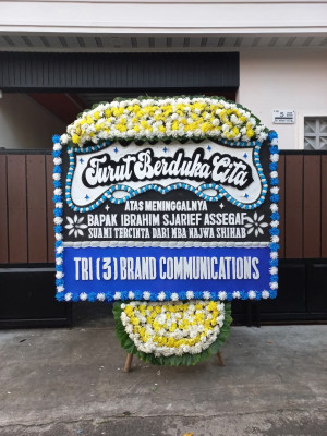 Papan Bunga Duka di Parung Jaya